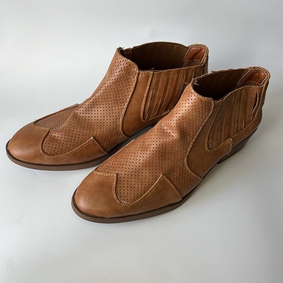 Sophie Sue Ankle Boot Booties Pull On Vegan Comfort Versatile Size 9 - Picture 2 of 7